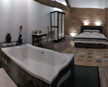 Domaine La Baronne فندق مبيت وإفطار 4*