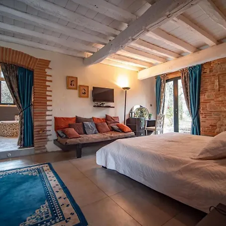 Domaine La Baronne לינה וארוחת בוקר 4*